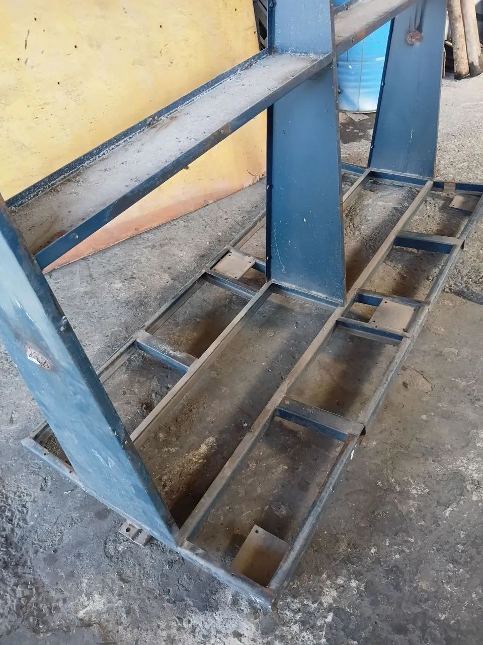 Prateleira de aço resistente ,barato 300,00
