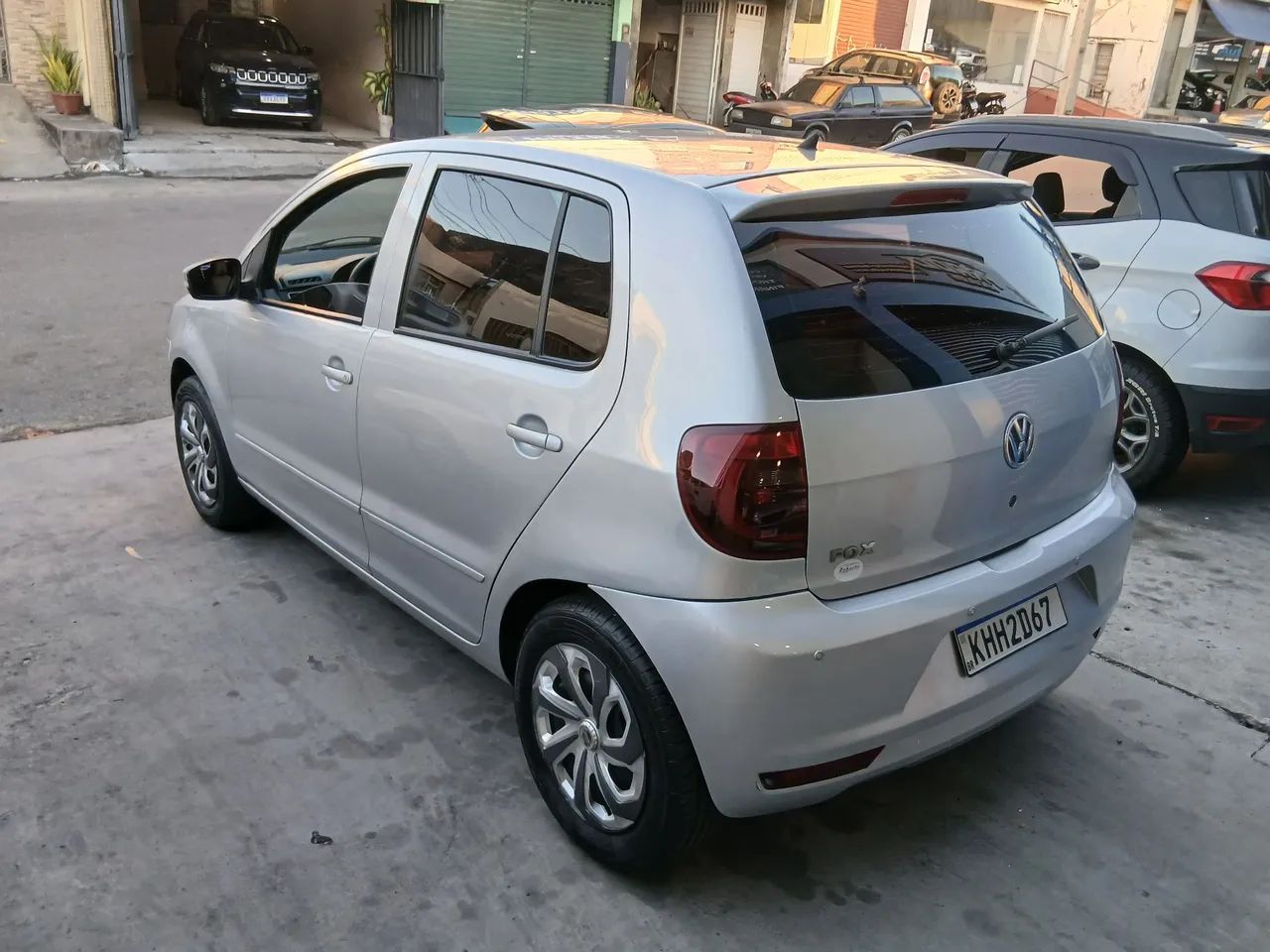 Volkswagen Fox 1.0 MI Total Flex 8V 5P 2011 - Foto 2