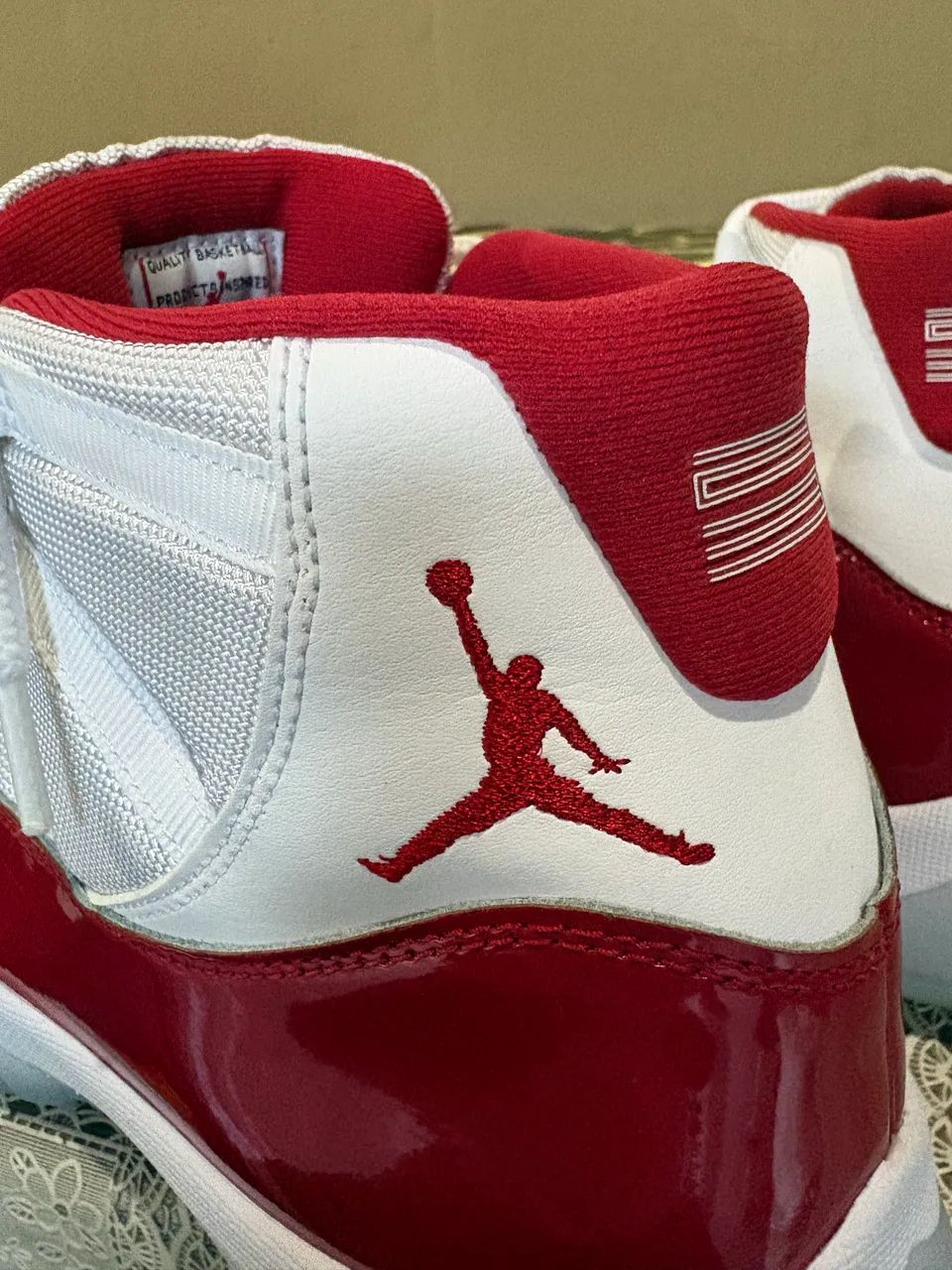Jordan 11 Varsity Red ORIGINAL - Foto 5