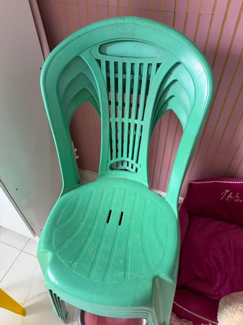 Venda de 4 cadeiras de plástico  - Foto 4