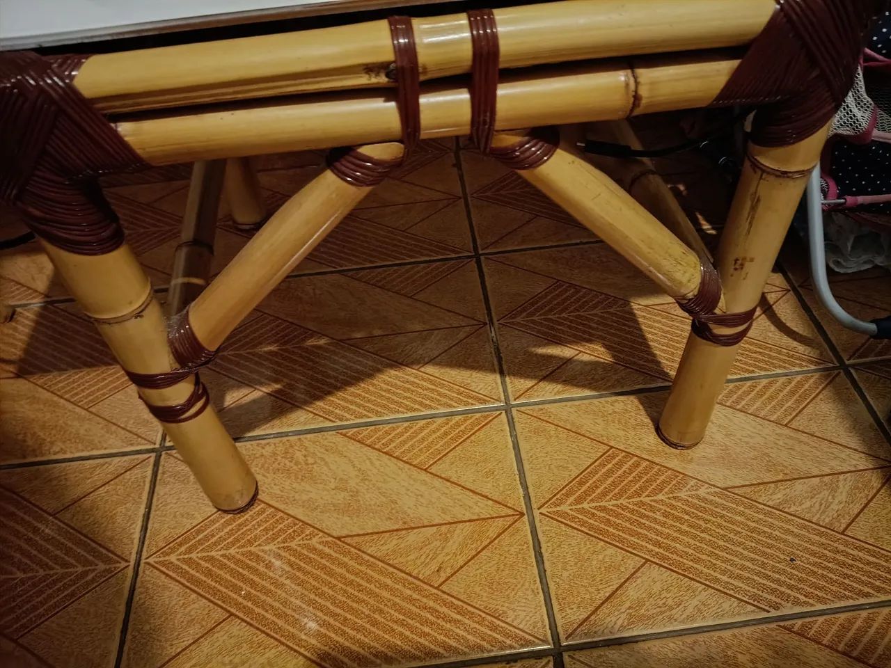 Conjunto sofá em bambu namoradeira + 2 poltronas + mesinha - Foto 3