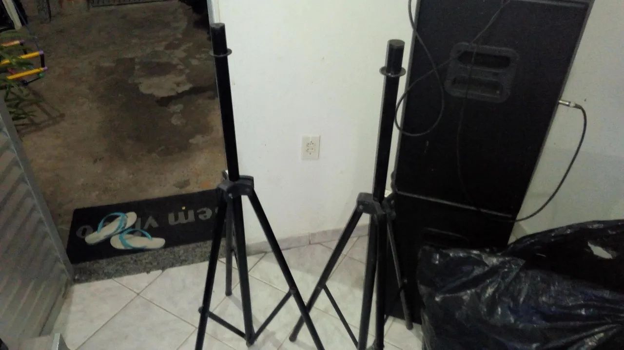 Caixa de som com pedestal  - Foto 3