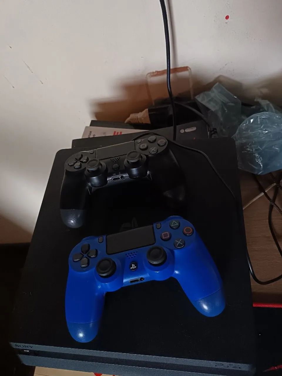 VENDO Playstation 4 Slim 1 Tb - Foto 2