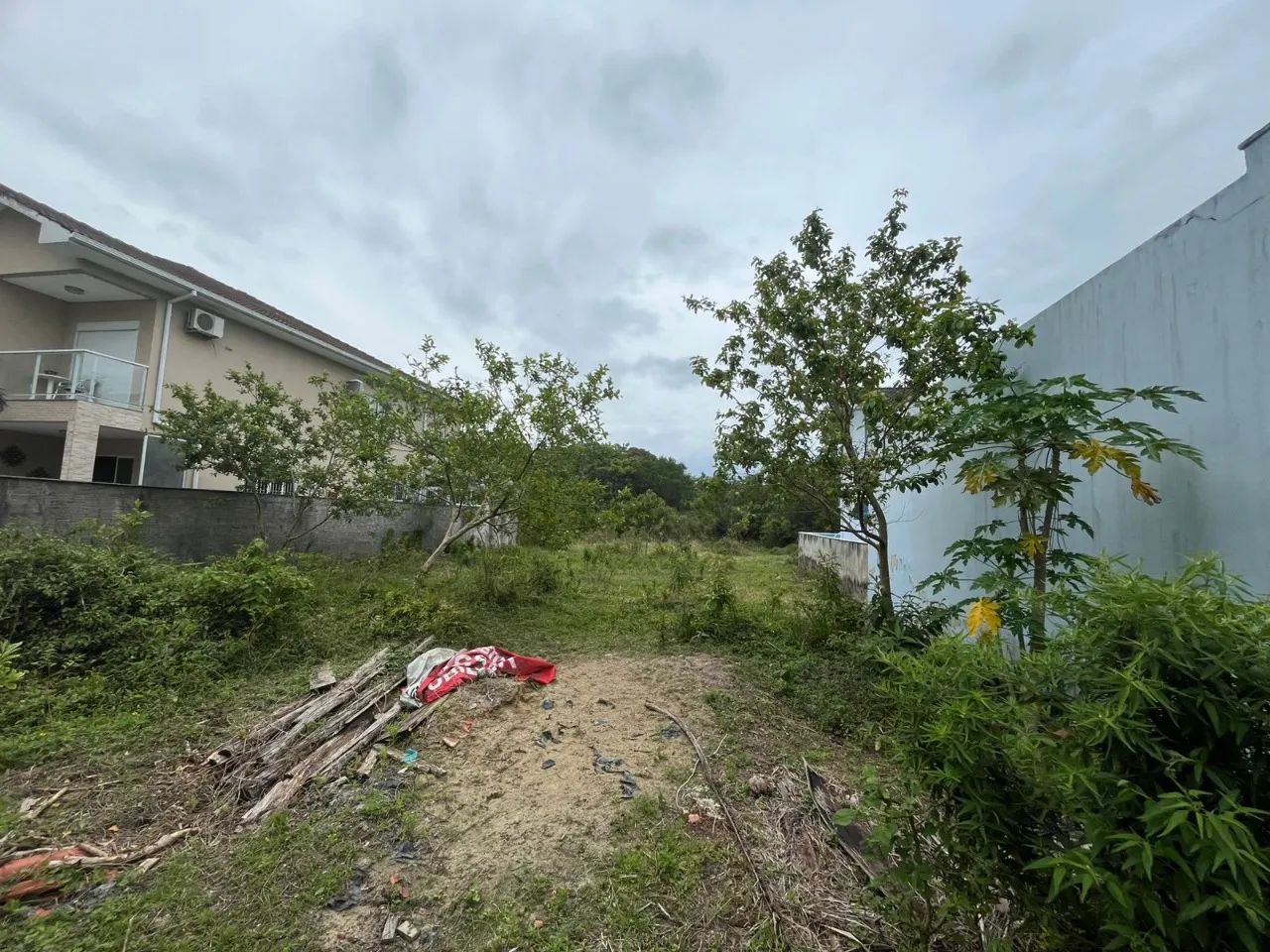 Terreno em Canasvieiras com 450 m² Plano e Pronto para Construir - Foto 2