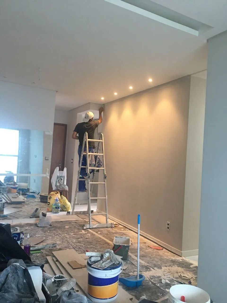 PINTURA EM GERAL COM  ÓTIMO ACABAMENTO  - Foto 3