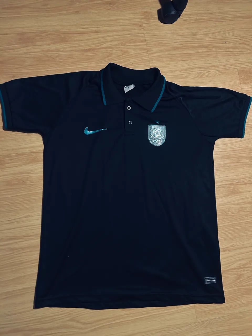 Camisa Inglaterra usada uma única vez - Foto 2