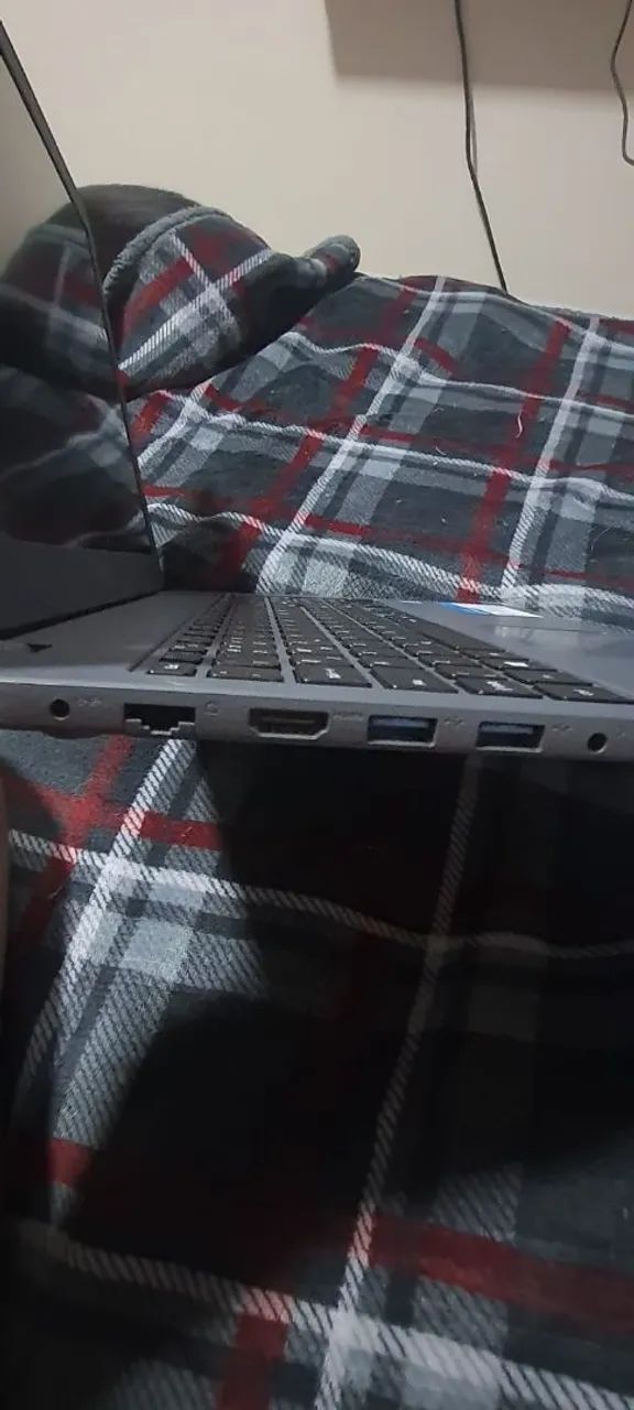 Notebook Samsung NP350XAA  - Foto 4