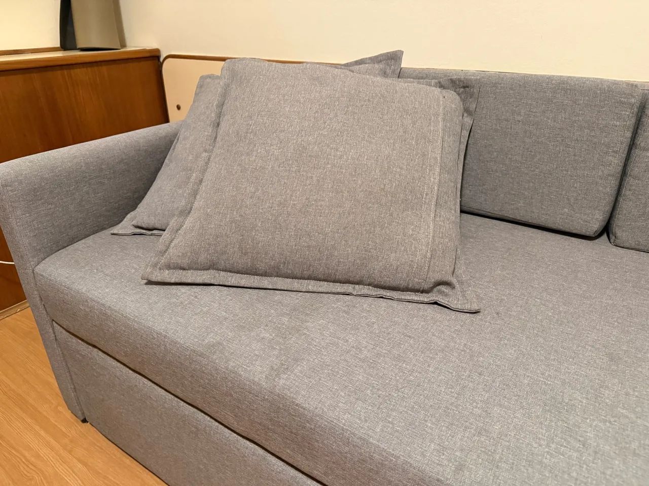 Sofá-Cama Etna Emily Linn Cinza 200 cm - Com Almofadas - Foto 3