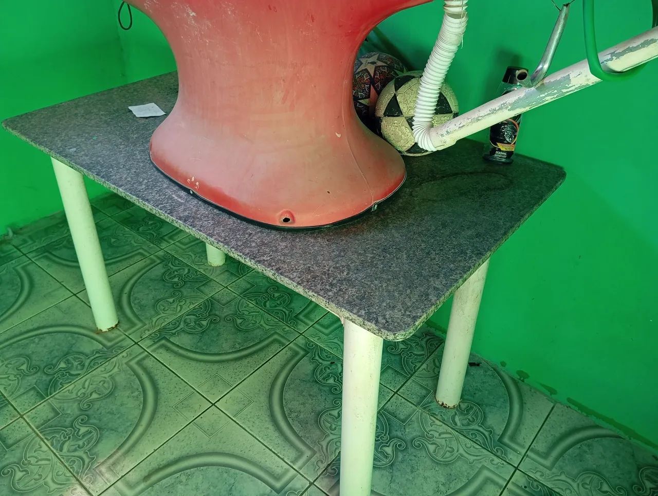 Mesa de tubolar com tampa de mármore  - Foto 4