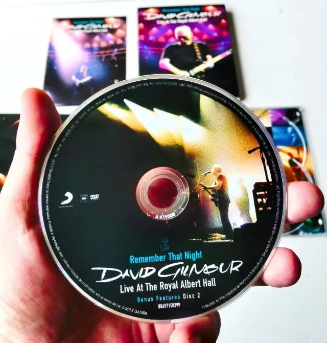 Box DVD Duplo David Gilmour (Digipak com Luva) - Álbum: Remember That Night - 2007  - Foto 5