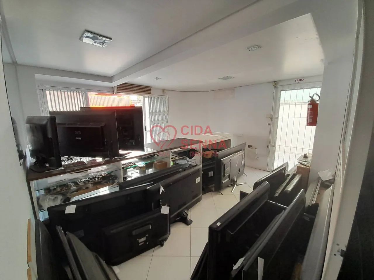 VENDO OU TROCO LOJA TERREA EM LOCALIZAÇÃO PRIVILEGIADA EM BARREIROS - Foto 4