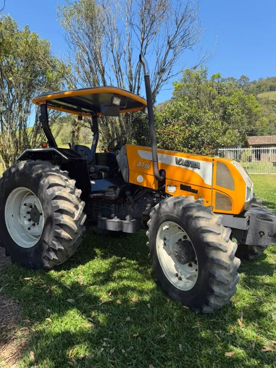 Trator Valtra A750 - Foto 2