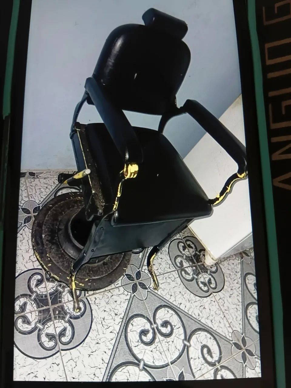 Cadeira de salão barbearia  - Foto 2