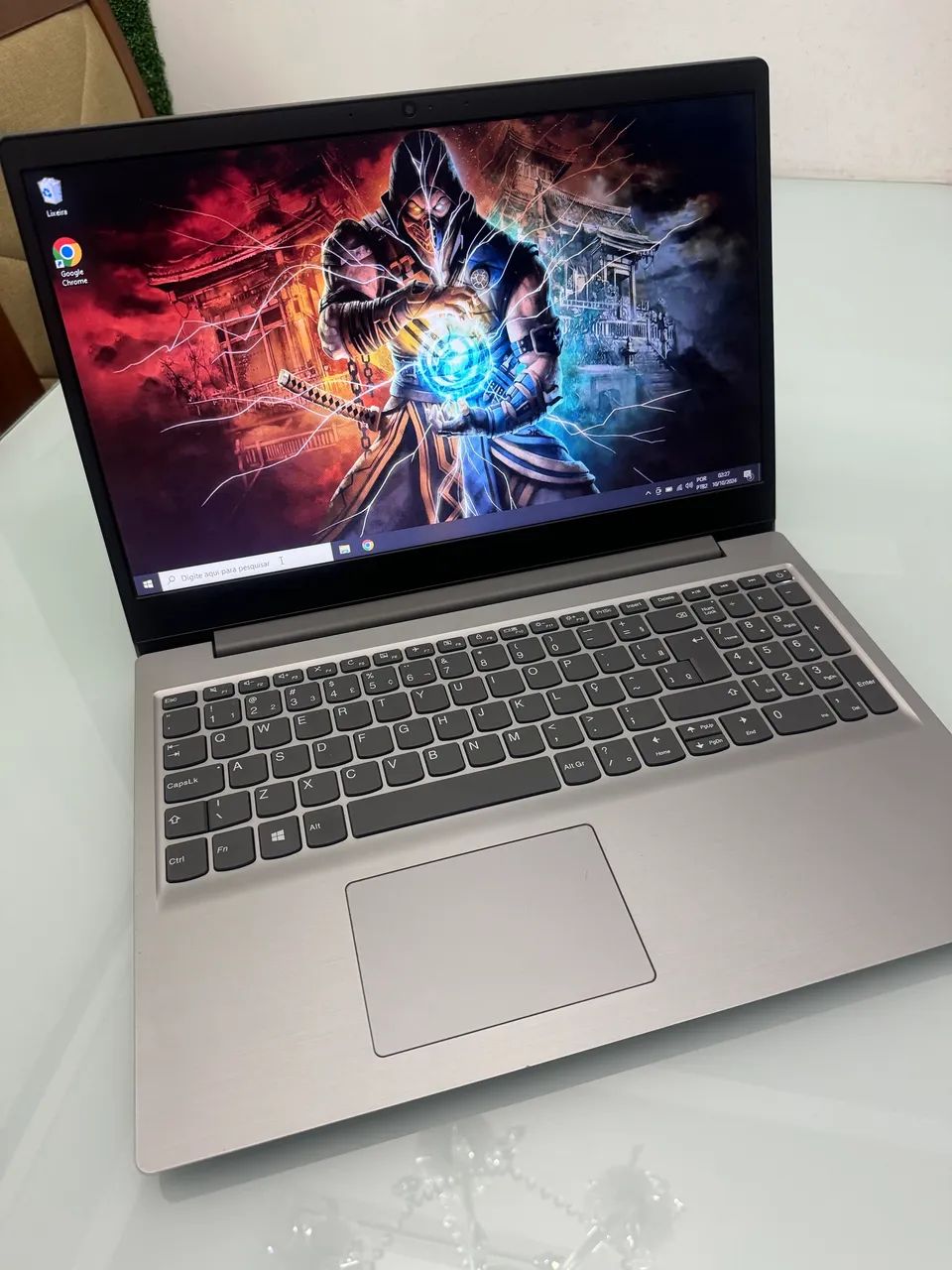Notebook Lenovo completo + Brinde 