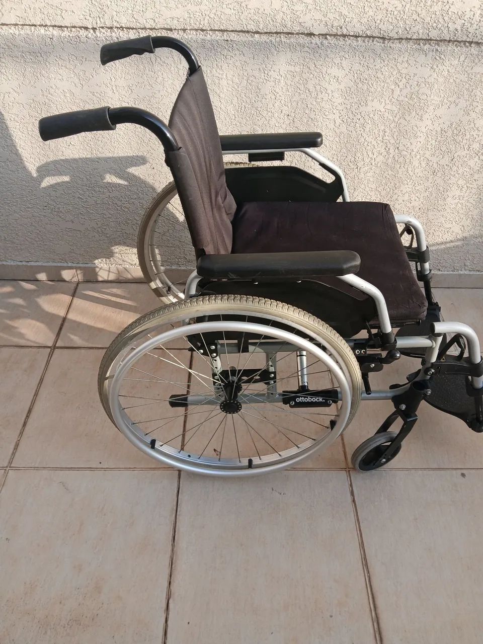 Cadeira rodas alumínio  ottobock Start M2 em excelente estado - Foto 4
