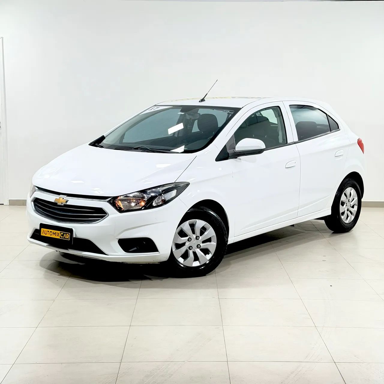 Chevrolet Onix ONIX HATCH LT 1.0 8V FlexPower 5p Mec. 2017