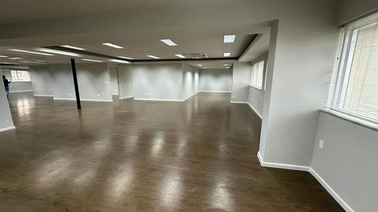 Conjunto de Salas Comerciais com 337m² na Reta da Penha - Foto 3