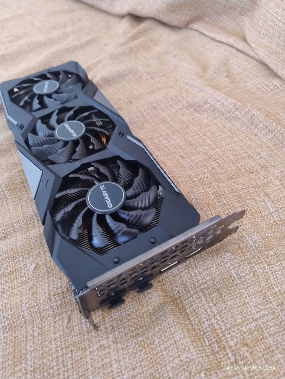 Placa de vídeo RX5600XT Gigabyte - Foto 6