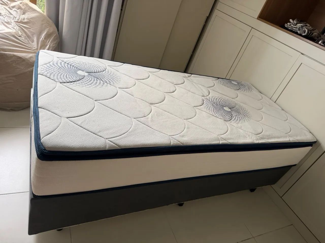 Cama box de solteiro 