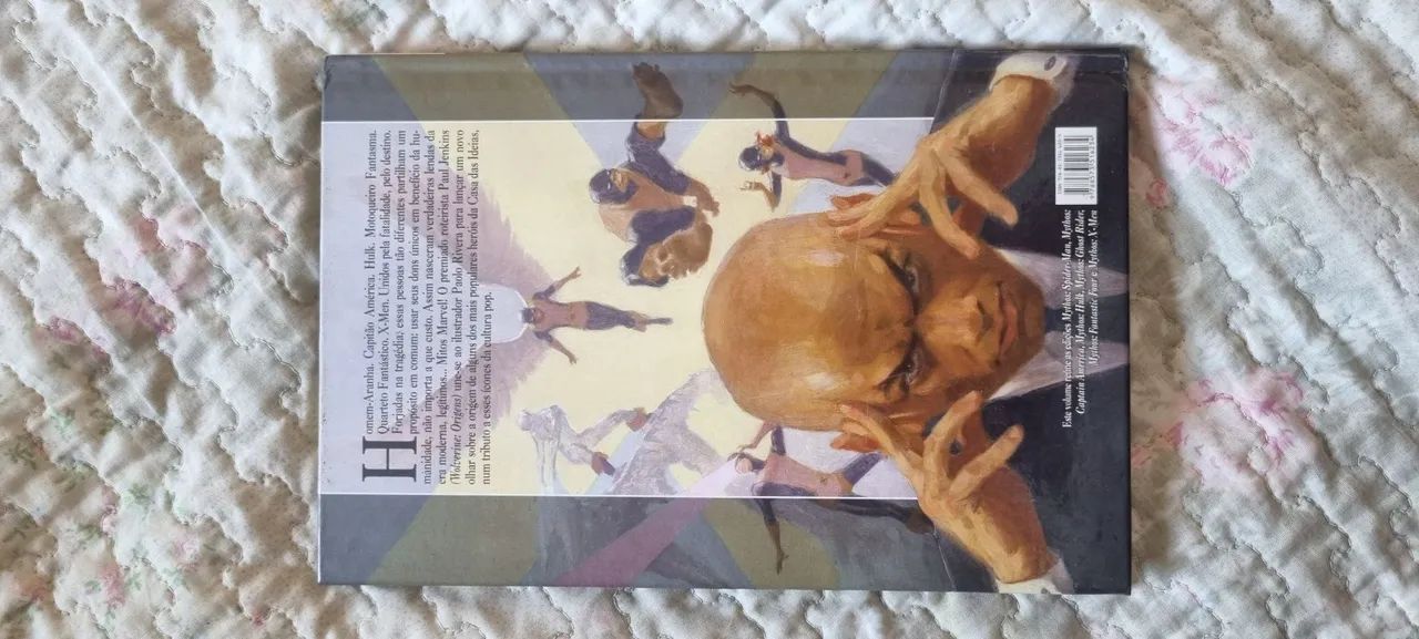 2 hqs capa dura mitos marvel e marvels - Foto 4