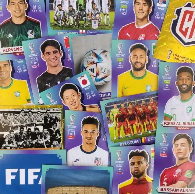 Álbum Capa Dura da Copa de 2022 completo para colar - Foto 4