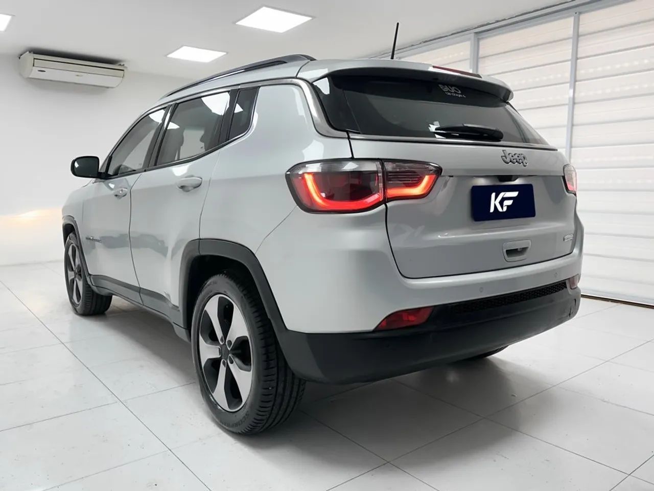Jeep Compass Longitude 2.0 4X2 Flex 16V Aut. 2017 - Foto 3