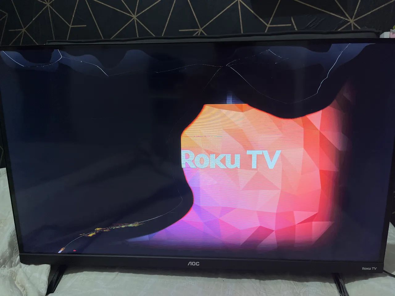 Televisão para retirada de peças 