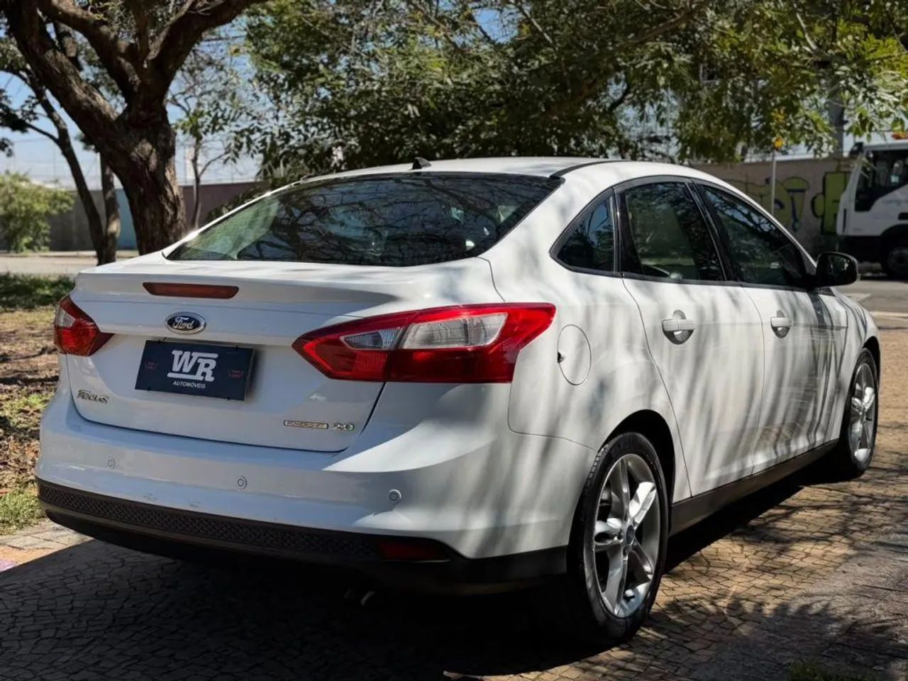Ford Focus Sedan 2.0 16V/2.0 16V Flex 4p Aut., foto 4 de 10