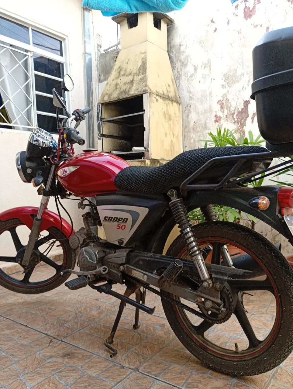 Vendo super 50 bem conservada 