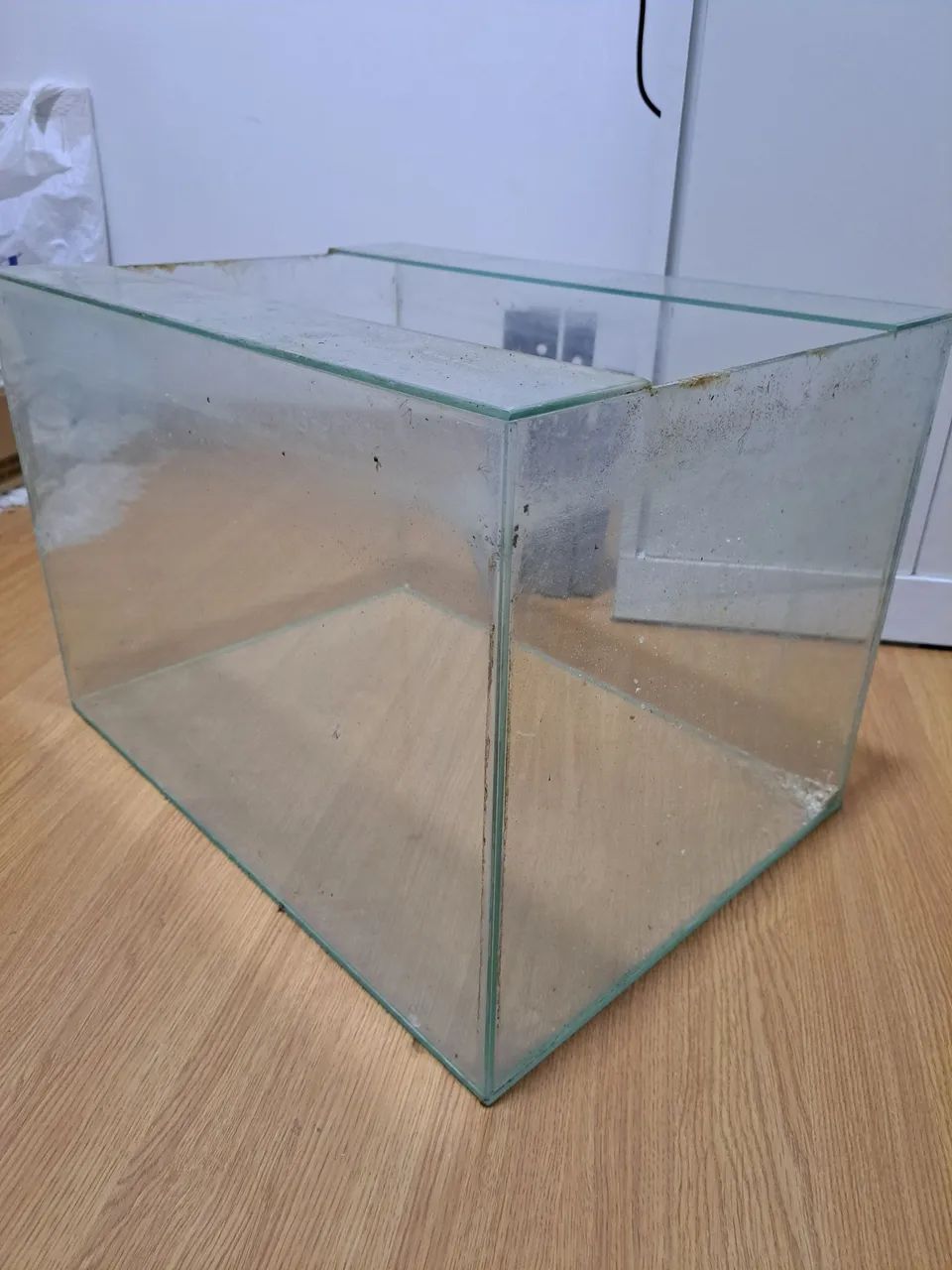 Aquario 50x37x37