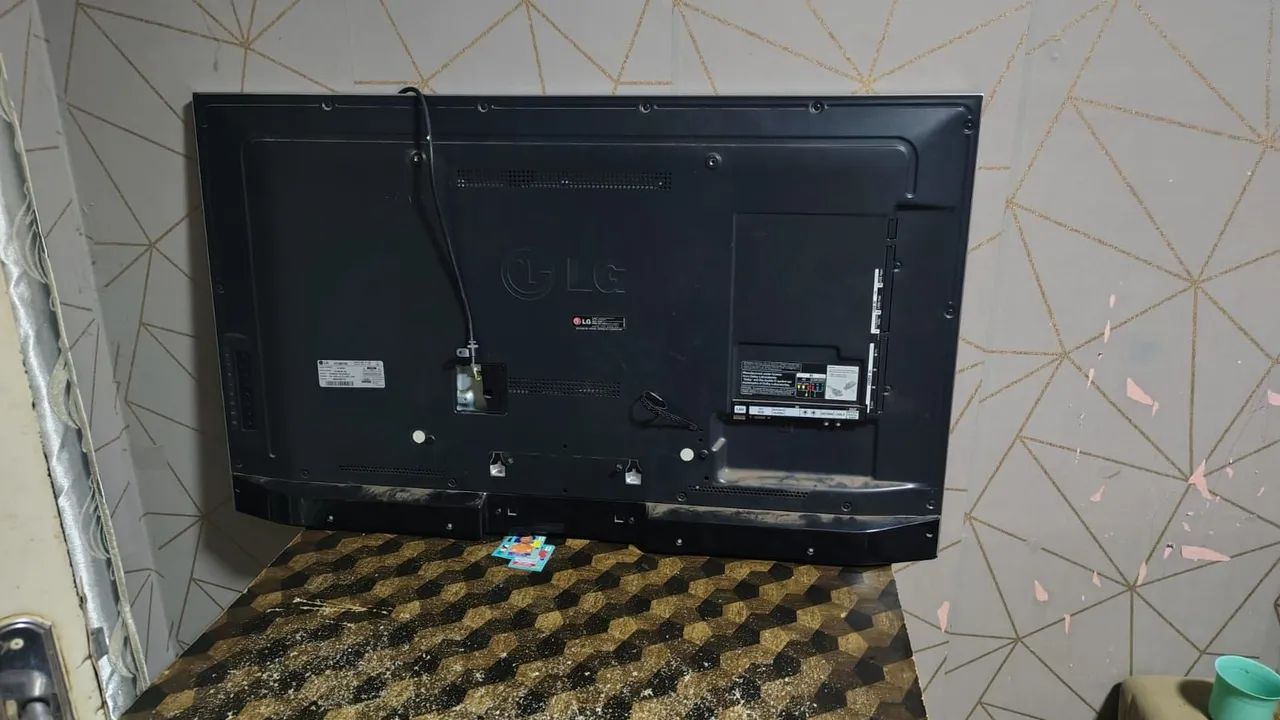 VENDO TV LG "RETIRADA DE PEÇAS* - Foto 3