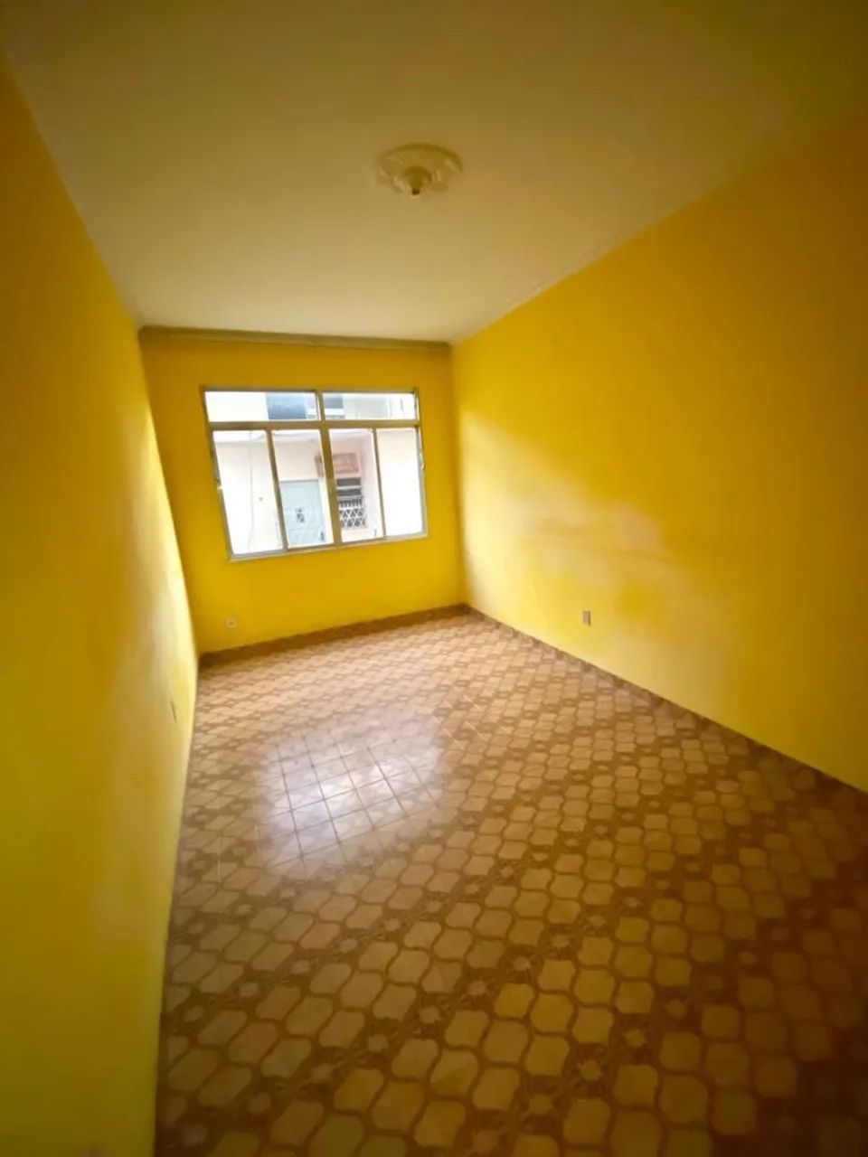 Apartamento de 2 Quartos, Claro, Ventilado e Muito Bem Conservado - Foto 5