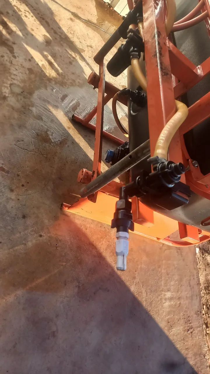 PULVERIZADOR 600 LTS - Foto 5