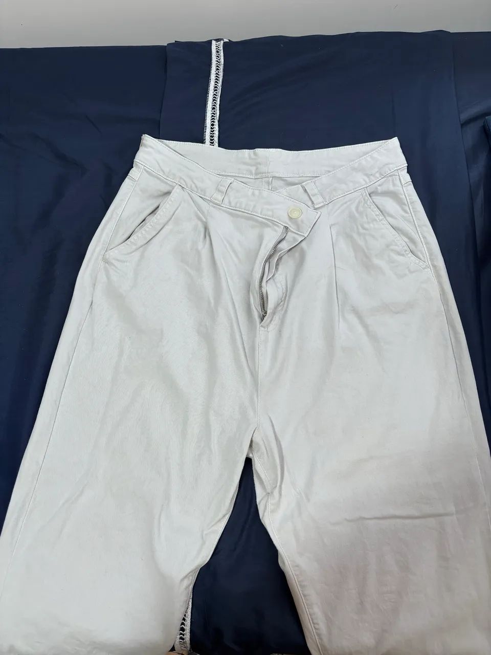 Calça Branca Azulada G2 - Foto 2