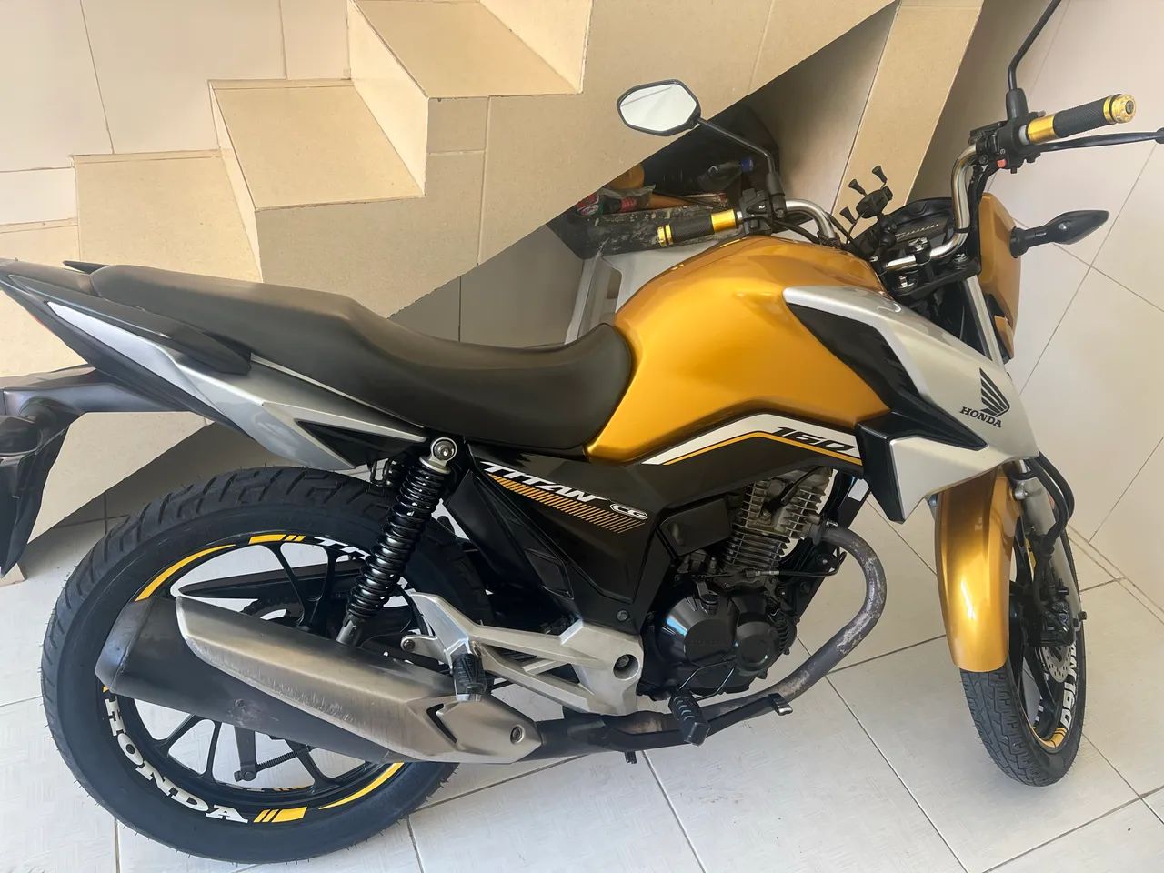 160 titan 2022 - Foto 2