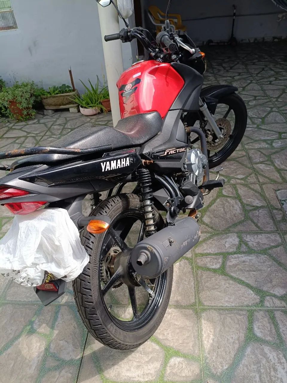 Moto factor  125  - Foto 5