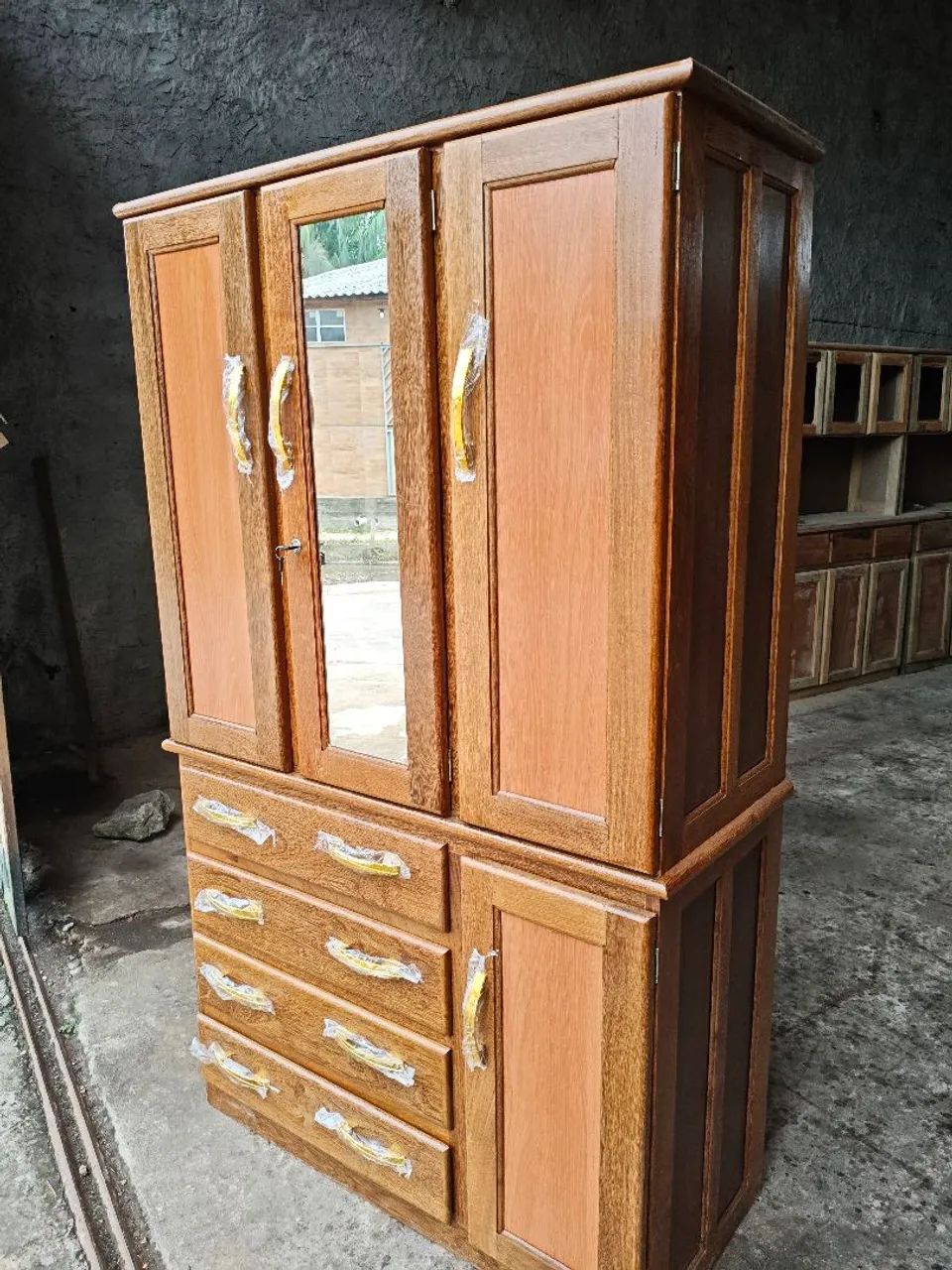 Guarda roupa de solteiro com 4 gavetas novo - Foto 2