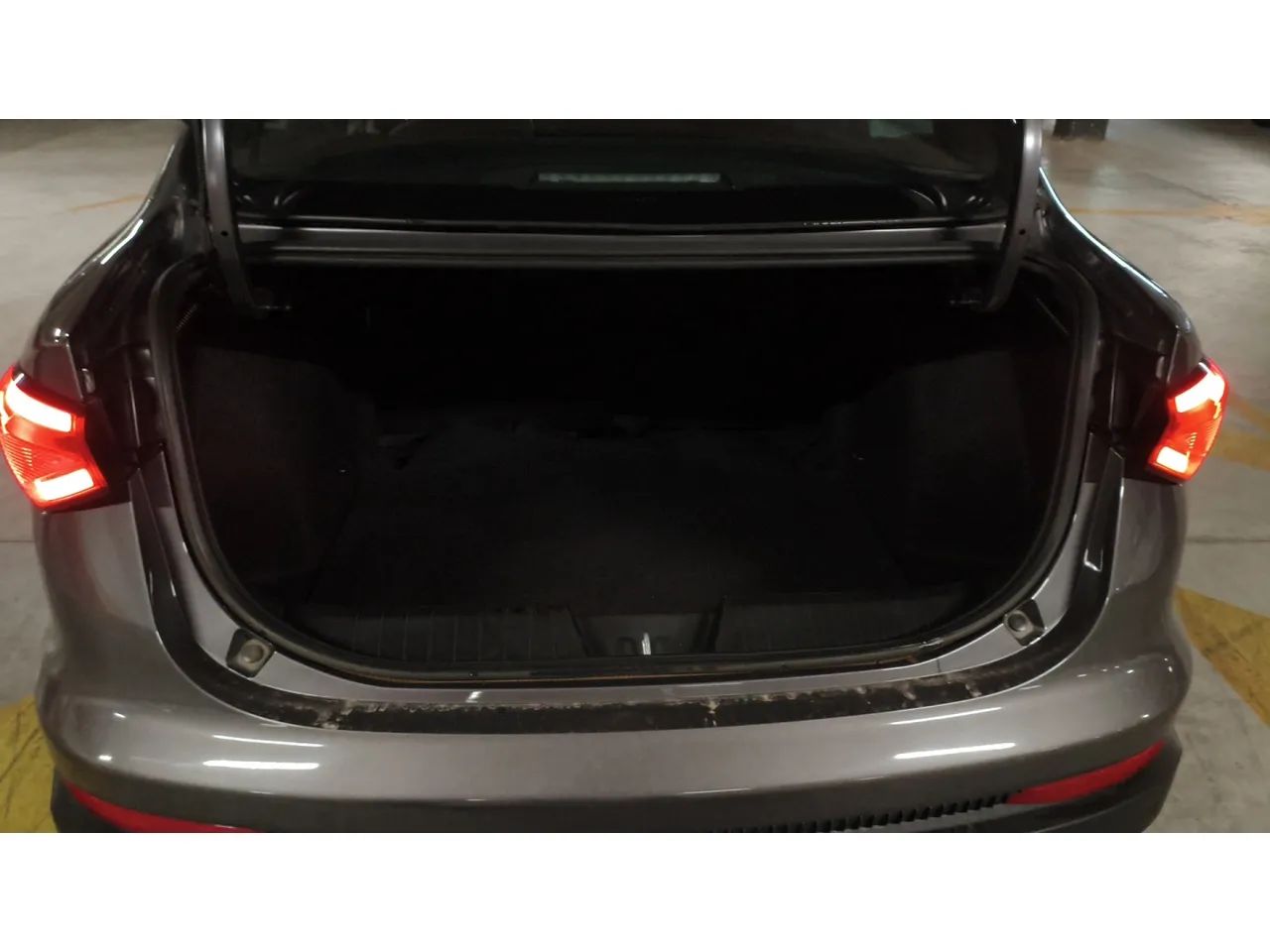 Fiat Cronos Drive 1.0 6V, foto 16 de 19