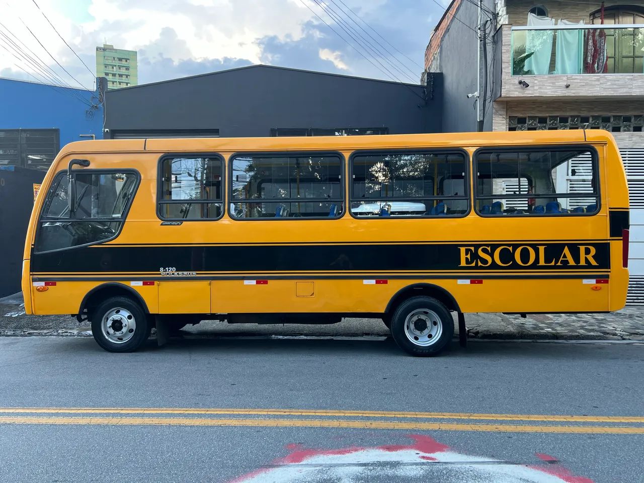 Micro ônibus Volksbus  8.120  31 Lugares ano 2010 km baixa  - Foto 12