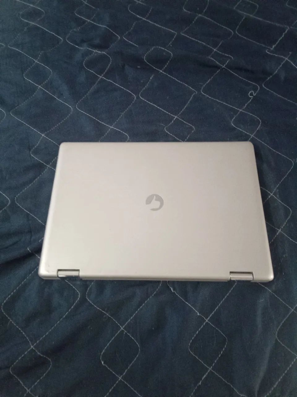 Vendo esse netbook  para retirada de peças 