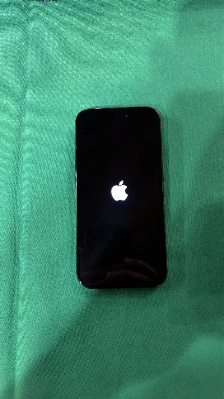 iPhone 16 99% bateria 