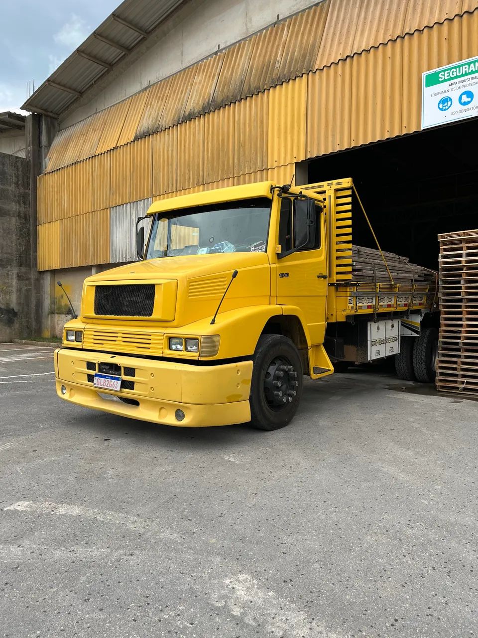 Vendo ou troco mb1618 ano 91 reduzido  - Foto 7