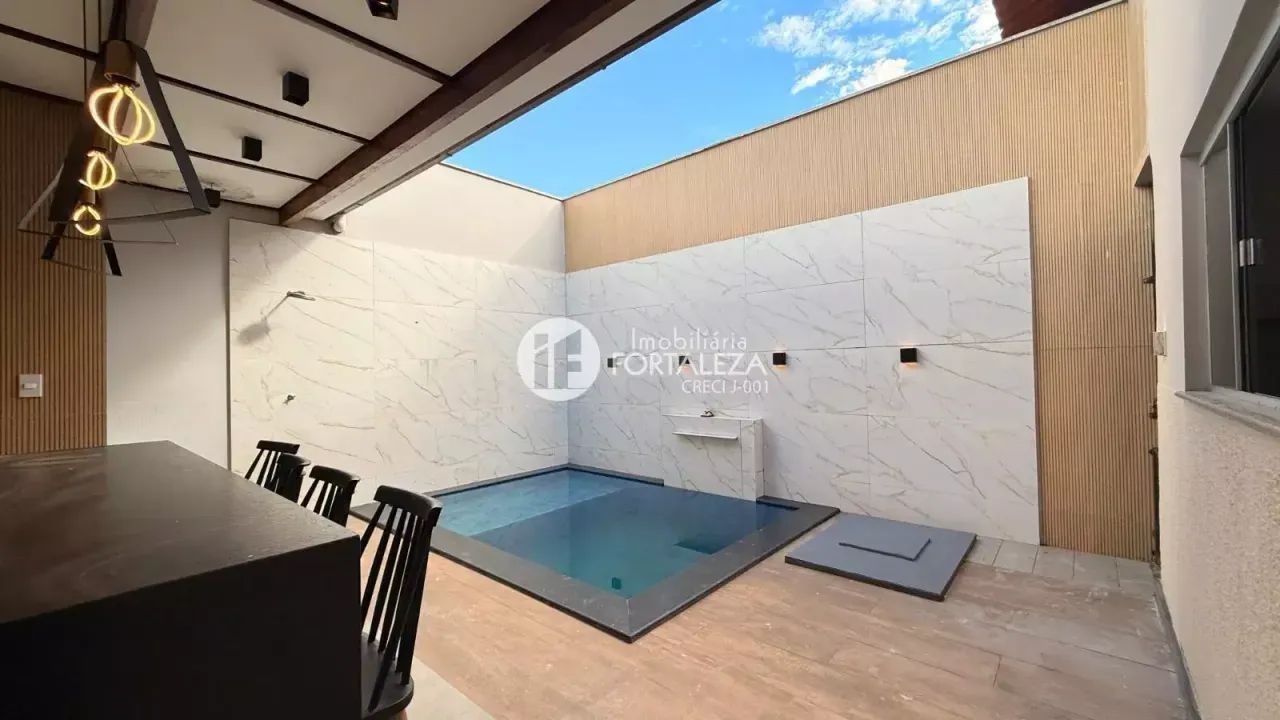 Casa 3 Quartos Condomínio Topázio