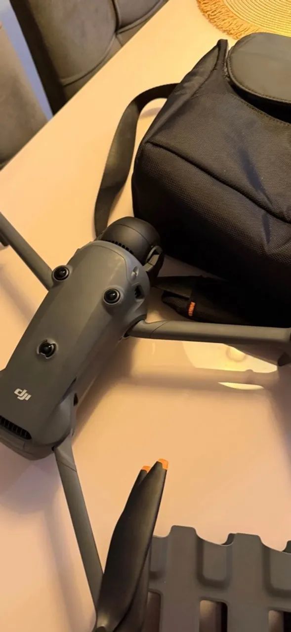 Vendo Mavic 4 pro Dji - Foto 2
