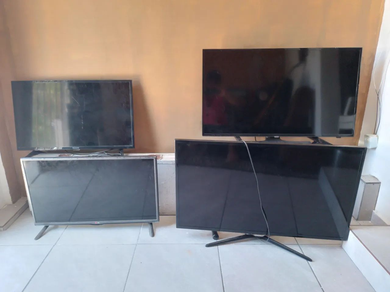 4 TVs smart 