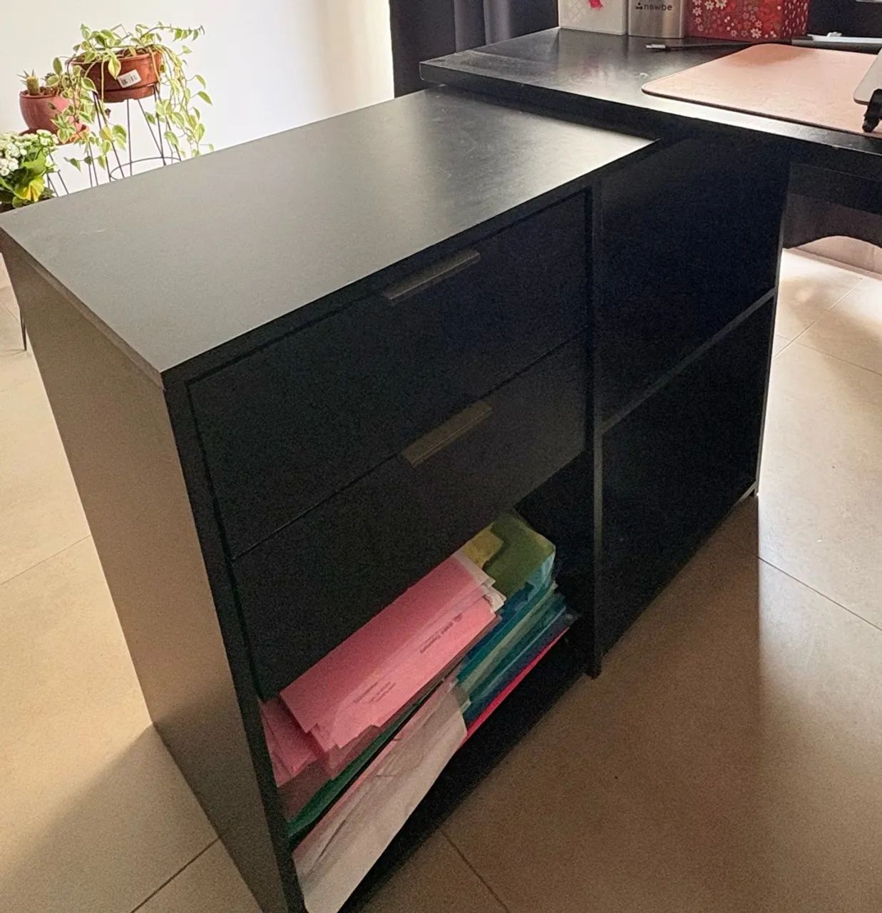 Mesa ajustável com gaveteiro para escritório - Foto 2