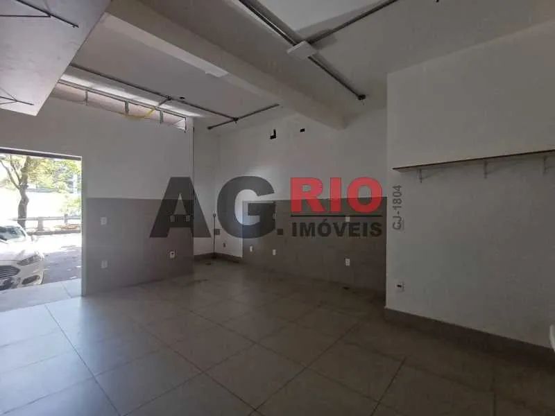 Loja - / Comercial / Vila Valqueire