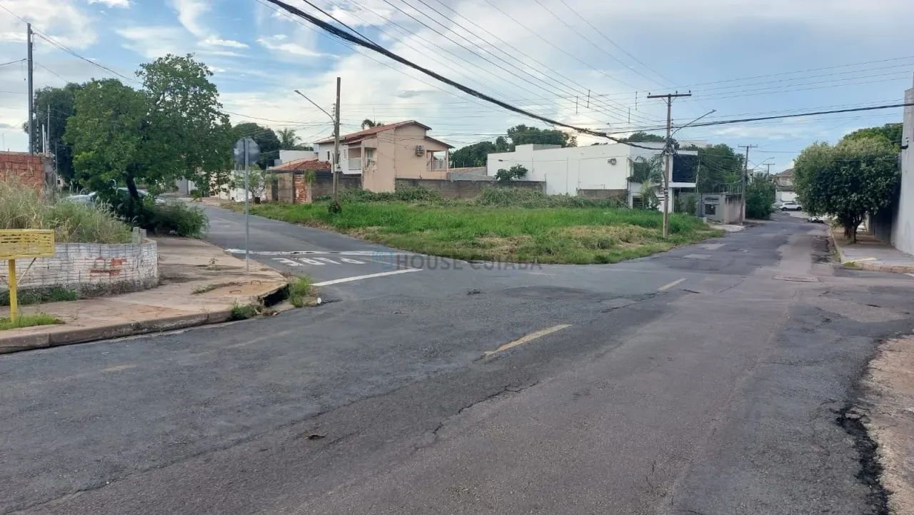 Terreno Bem Localizado no Santa Marta