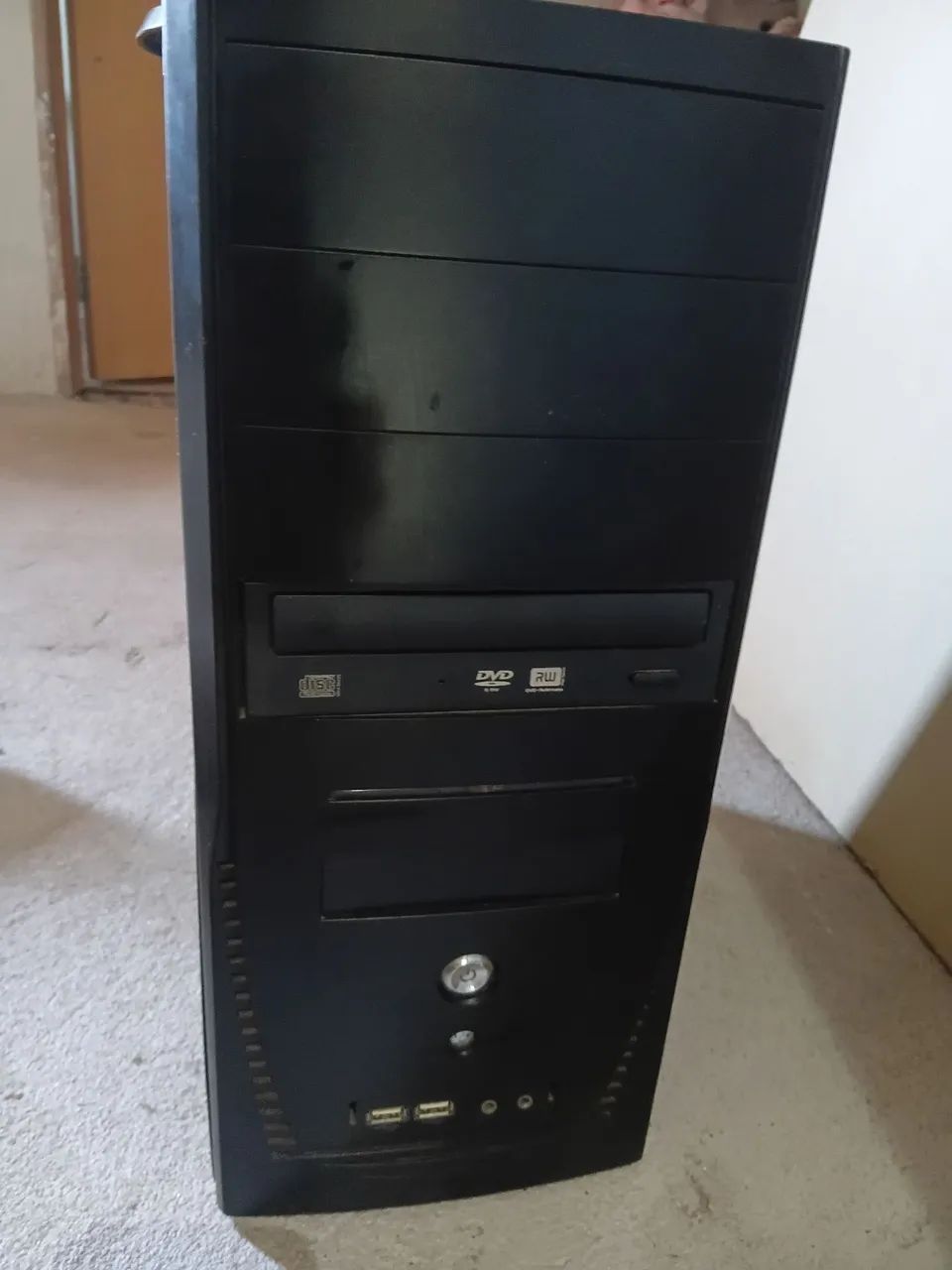 PC usado com defeito nao da imagem $600 - Foto 2