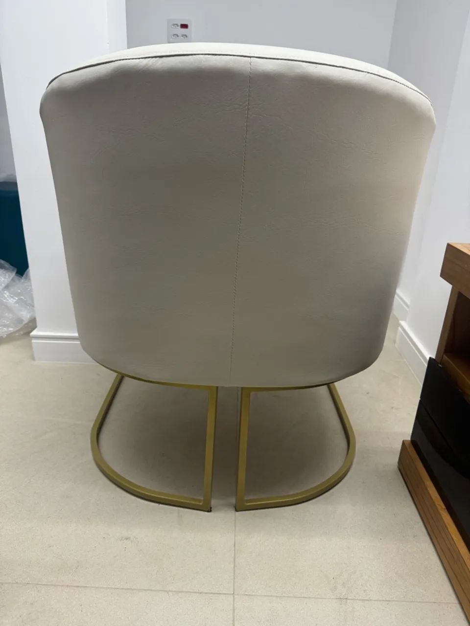 Poltrona Decorativa Stella Corina Base Industrial  - Foto 4